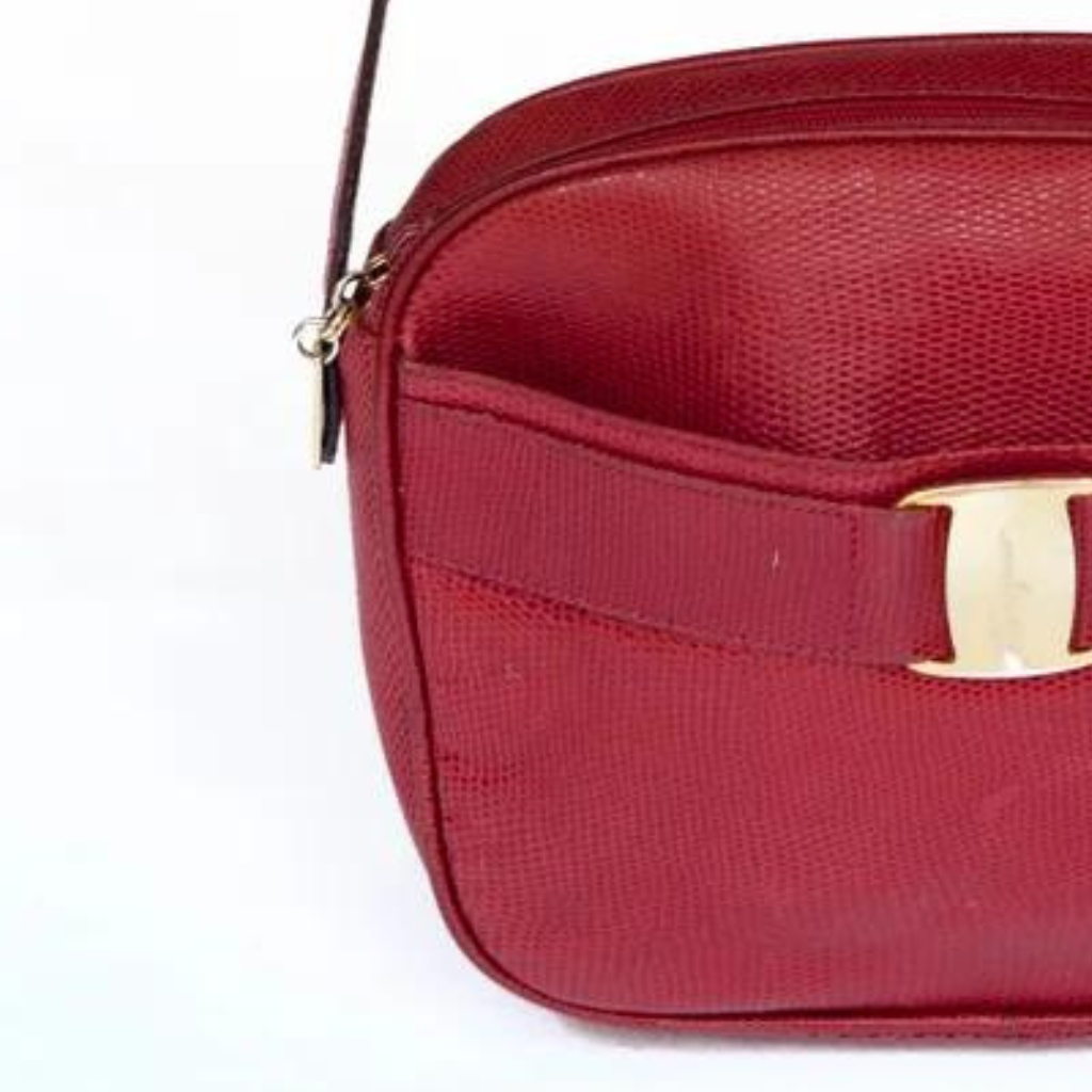 Salvatore Ferragamo rojo