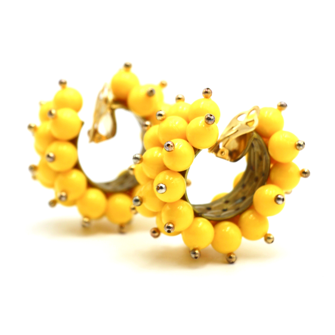 Pendientes amarillos