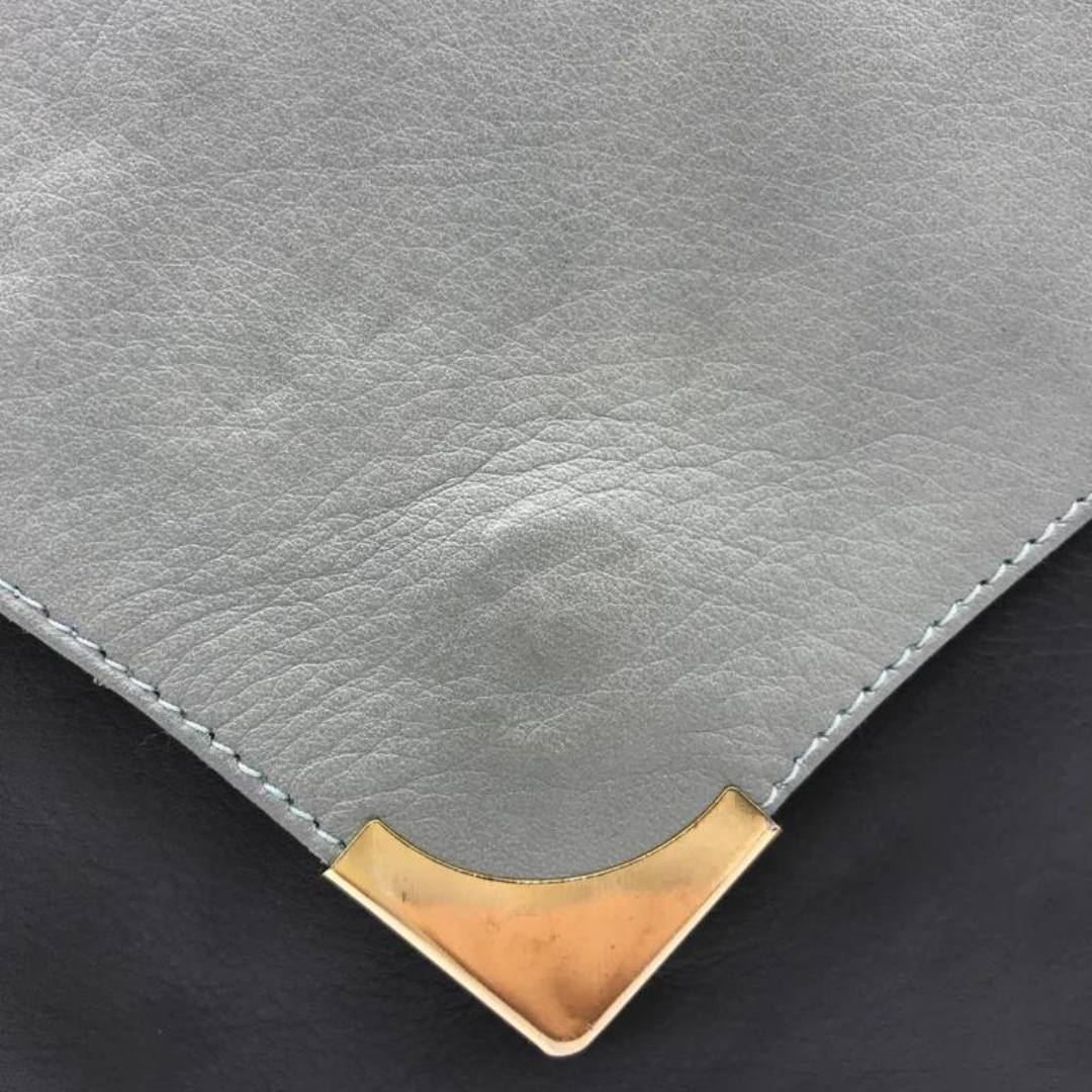 Clutch Brussosa